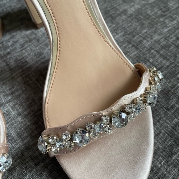 Badgley Mischka - Picture 5 of 6